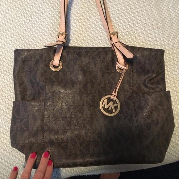 Michael Kors Handbags - Michael Kors purse